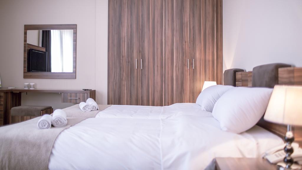 Hotel Semitronix Peja Kültér fotó