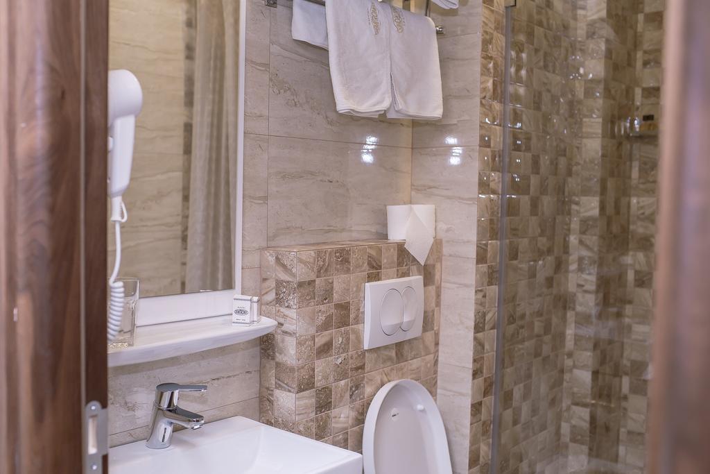 Hotel Semitronix Peja Kültér fotó